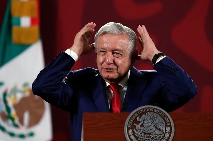 Un ‘striptease Político Amlo Sobre Marcha A Favor Del Ine 3364