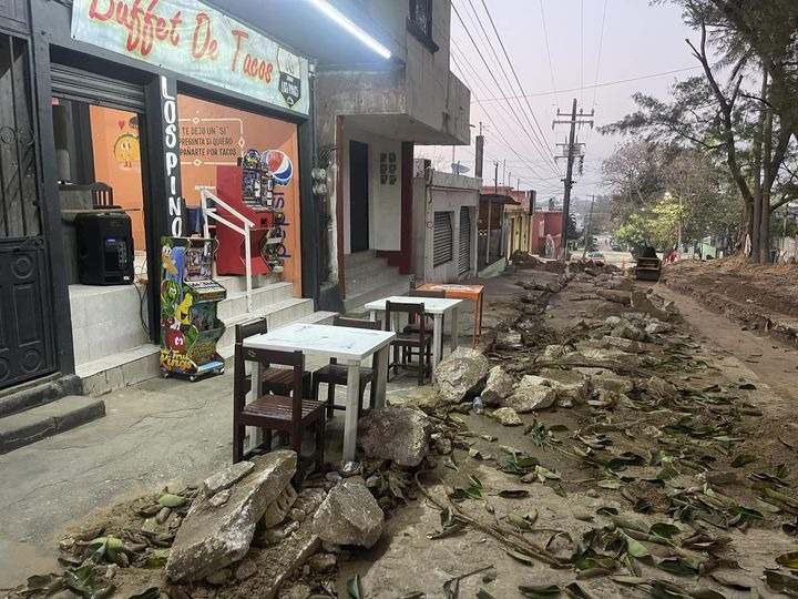 Usuarios piden ayuda en redes para salvar a Taquería al borde de la quiebra, en Coatzacoalcos