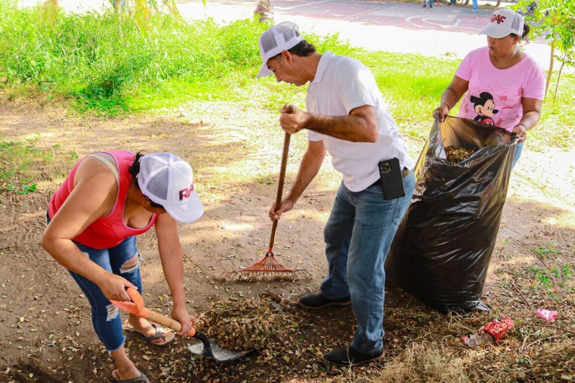 Convoca Ramón Álvarez a tequios en parques para embellecer Veracruz