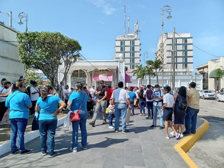 Marchan por el Día Internacional de las Personas con Discapacidad en Veracruz